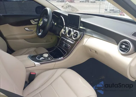 2018 Mercedes-Benz C 300 из США, поврежденный, VIN WDDWF4JB1JR326635